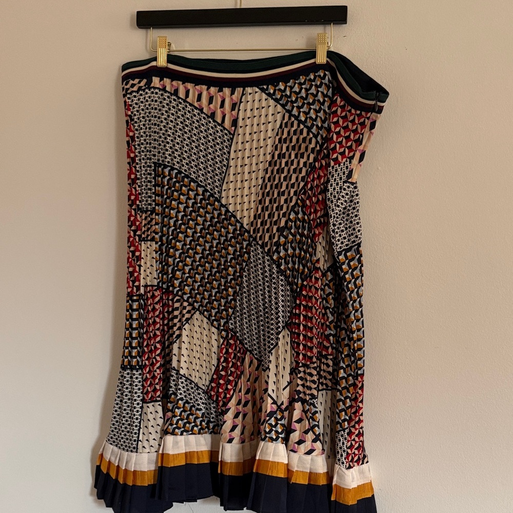 Skies Are Blue A-Line Skirt with Geometric Patterns